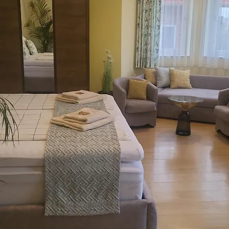 诺瓦别墅度假屋 Hévíz