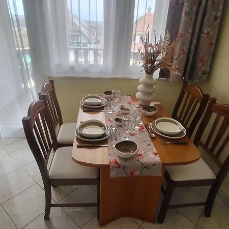 诺瓦别墅度假屋 * Hévíz