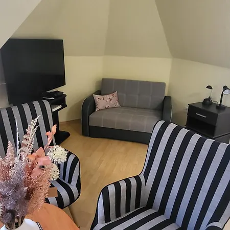诺瓦别墅度假屋 *