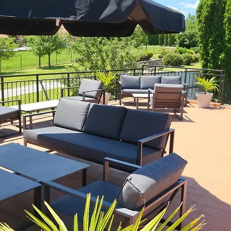 Apartmanhotel Nova 3*