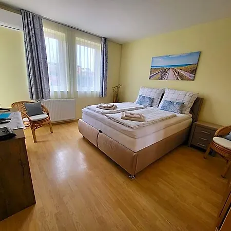 Aparthotel Nova 4*