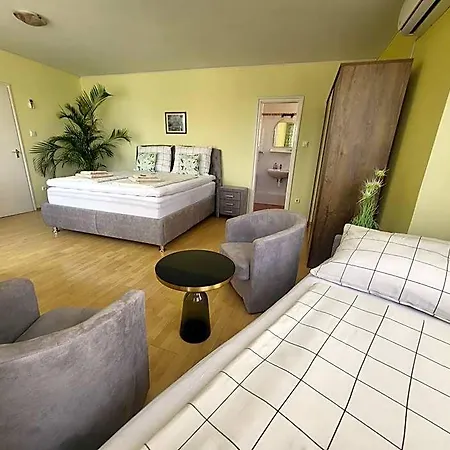 Nova Aparthotel 4*