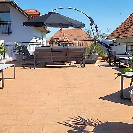 Nova Aparthotel 4*